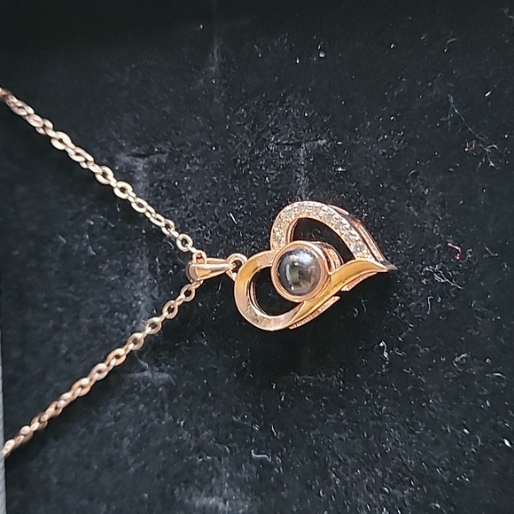 ETERNAL LOVE S925 PROJECTION NECKLACE - Picture 3 of 3